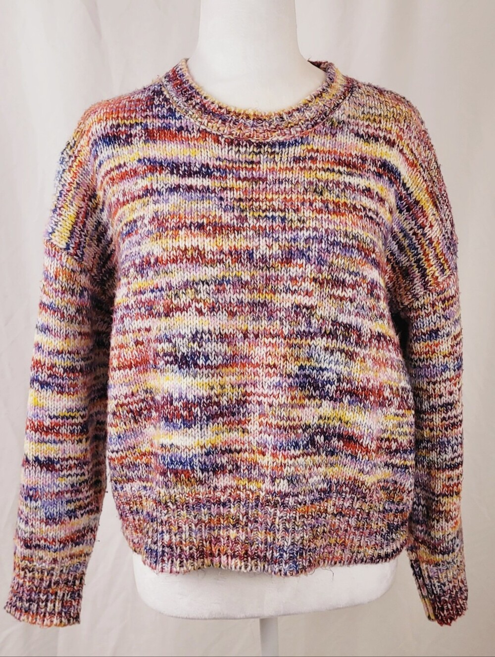 Multicolor Crewneck Knit Sweater.Medium Size,Crochet